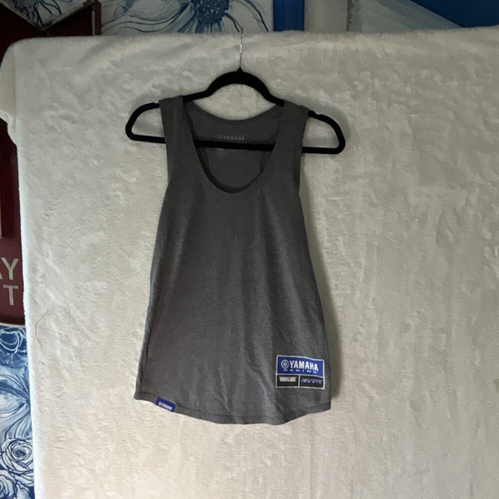 Yamaha Racing Tank Top Womens Small Gray Athletic Racerback Moto Graphic
